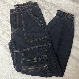 BDG Highwaisted Cargo🖤